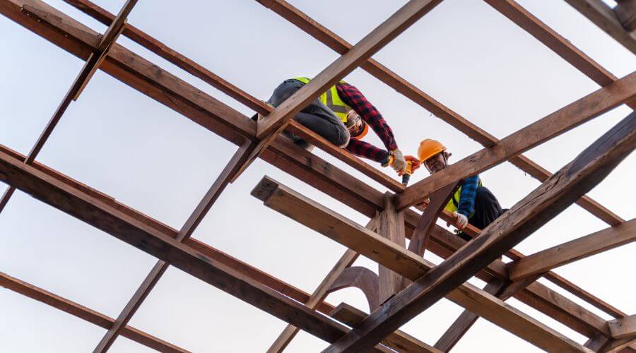 Expert Emergency Roof Repairs services in Laura, OH